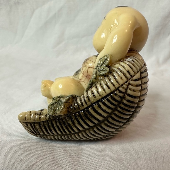 Pair of Vintage Japanese Resin Netsuke - Picture 2 of 12